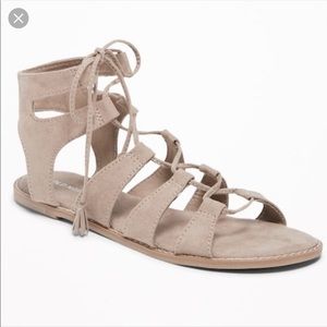 Old Navy Gladiators